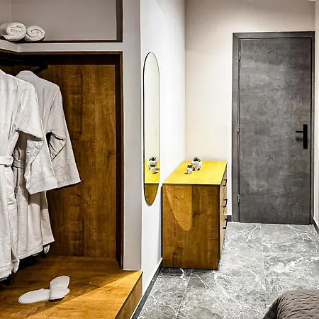 μ2κ - Marilena With Private Pool